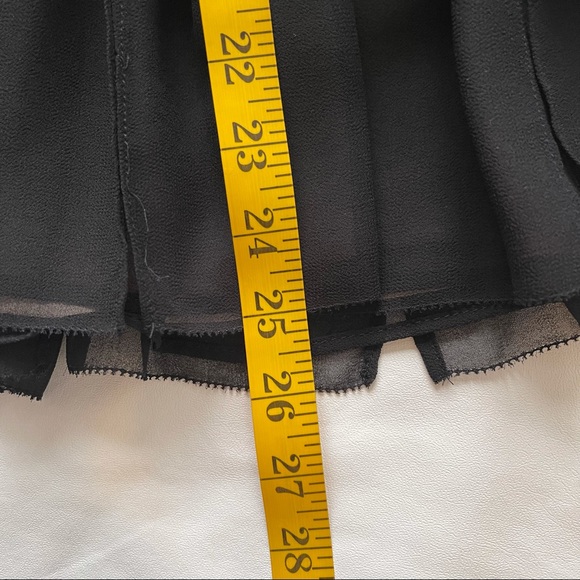 Neiman Marcus/Target Collab Keyhole Ruffled Sleeveless Top Black/Tan M (Women’s) - Picture 9 of 9